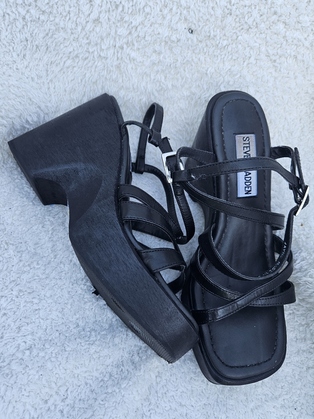 Y2K Vintage Steve Madden Black Strappy Platform Sandals